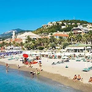 https://bilocale-200-mt-dal-mare-codcitra009049-lt-0895.hotelitalianriviera.com